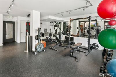 2201 3rd Avenue #1404, Seattle, WA 98121 - Photo 20