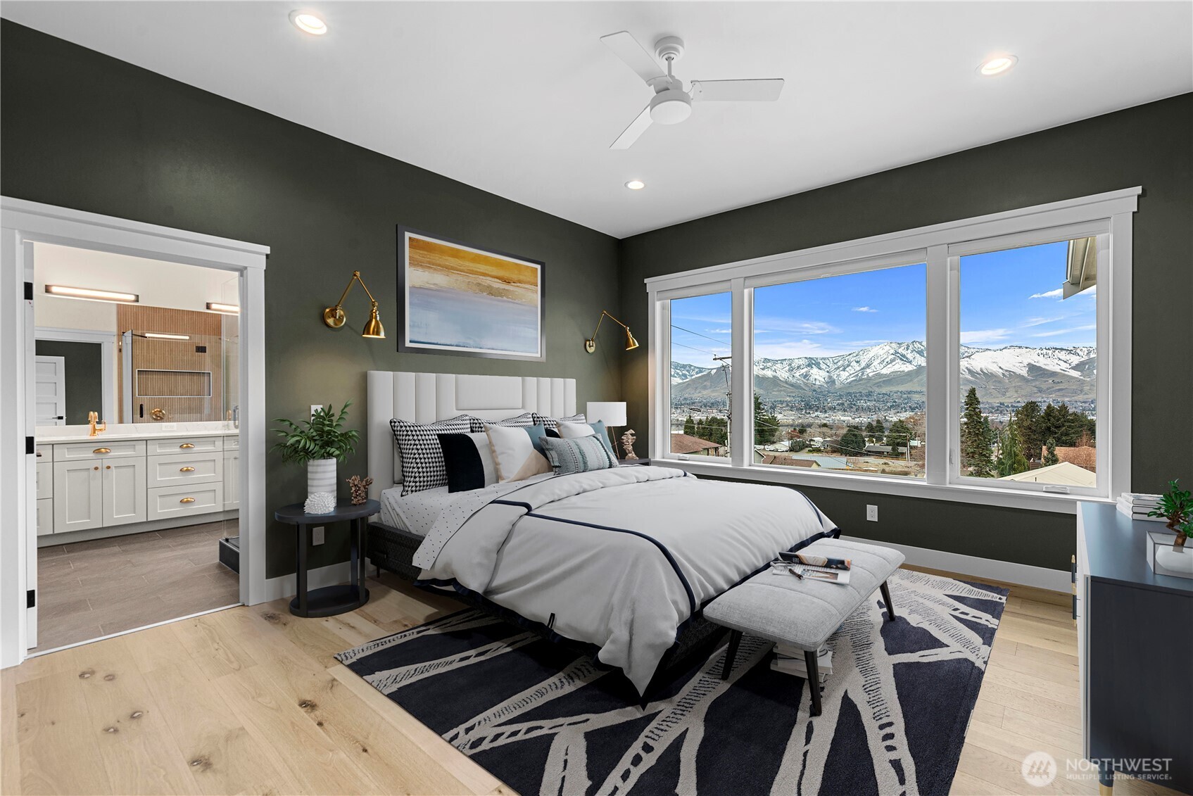 327 23rd Street NE, East Wenatchee, WA 98802