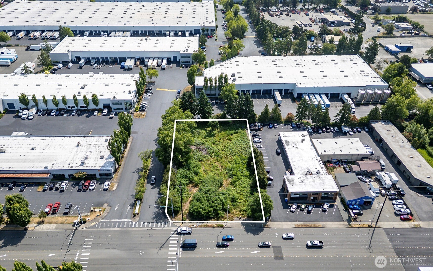 8425 S 216th Street , Kent, WA 98032