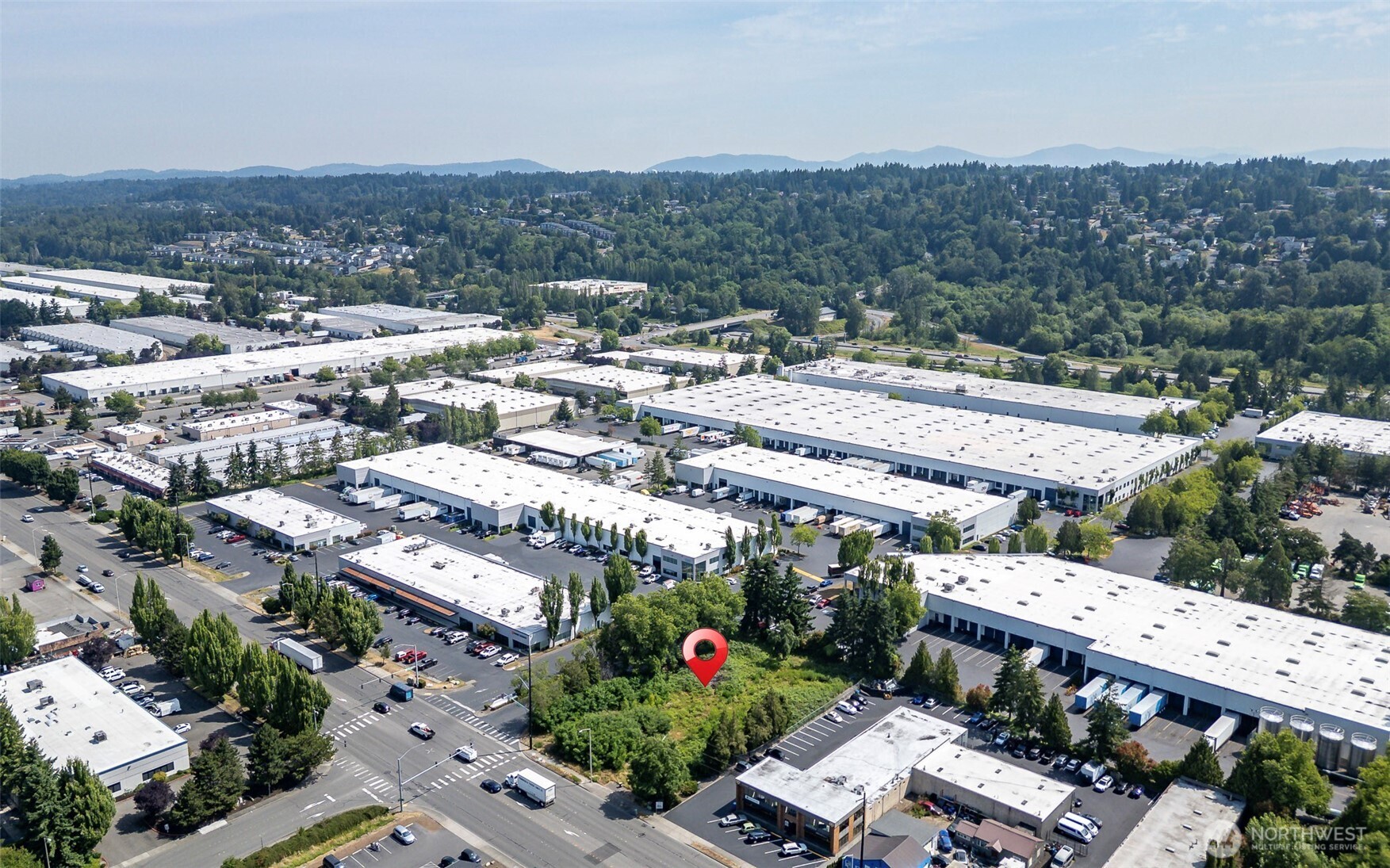 8425 S 216th Street , Kent, WA 98032