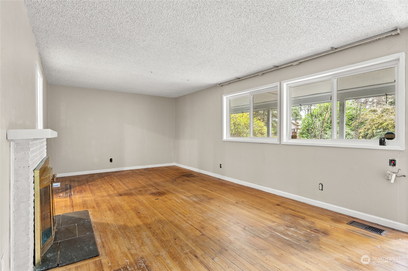 12624 Glenwood Avenue SW, Lakewood, WA 98499