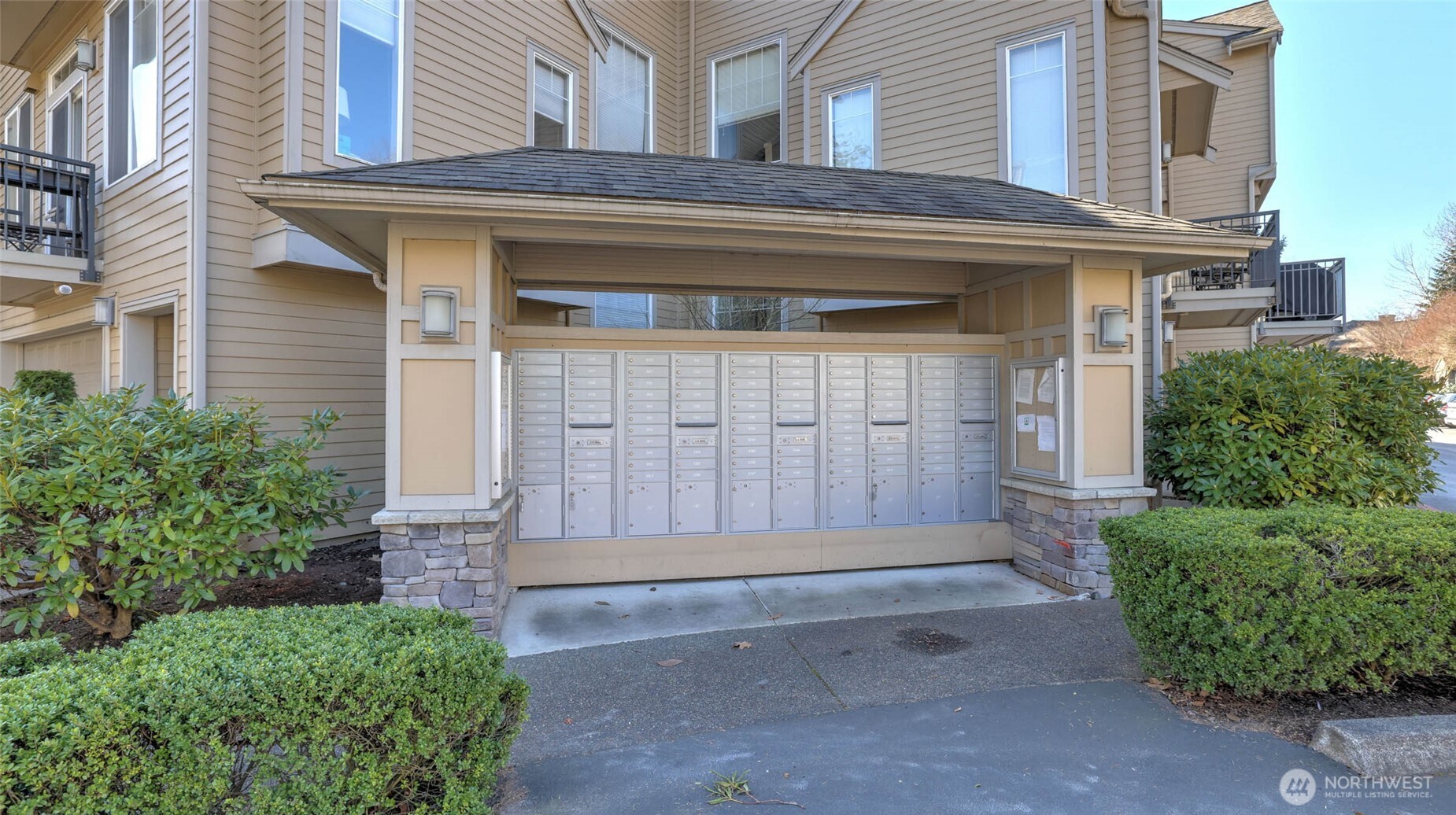 9217 122nd Court NE #B-117, Kirkland, WA 98033