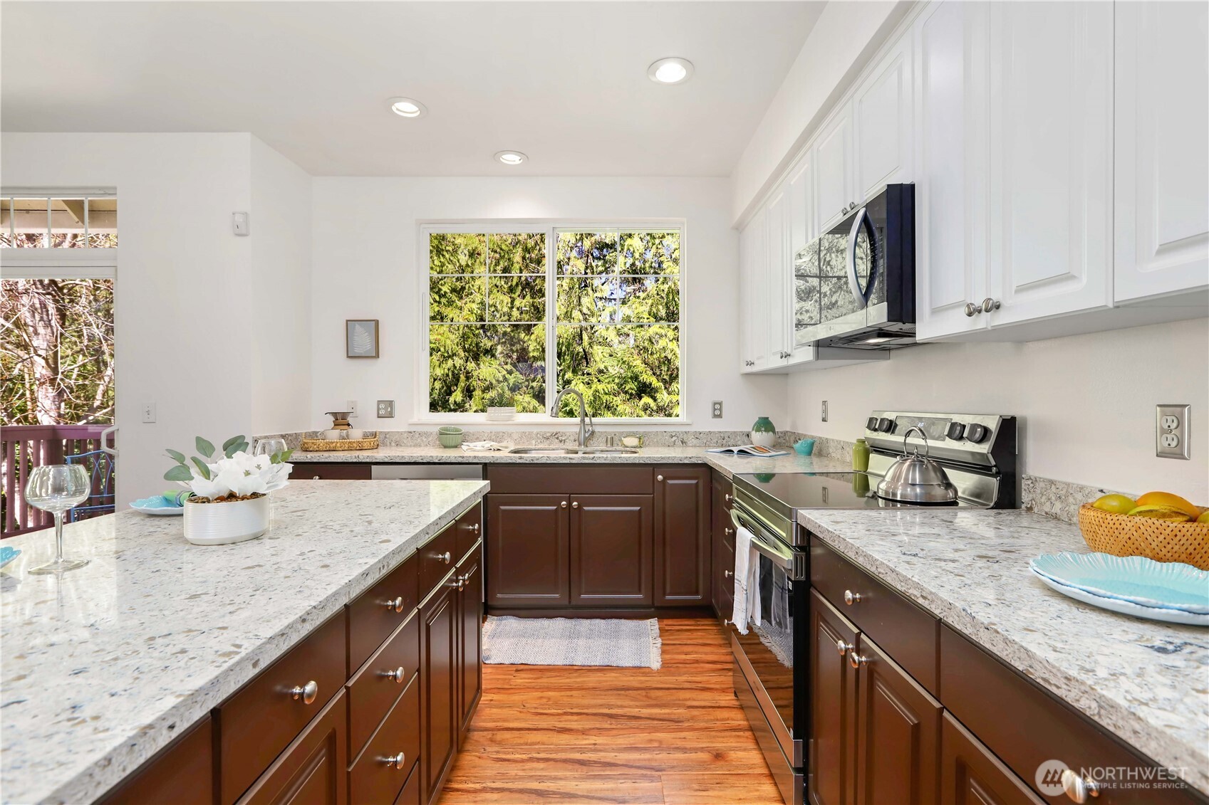 13000 Admiralty Way #G101, Everett, WA 98204