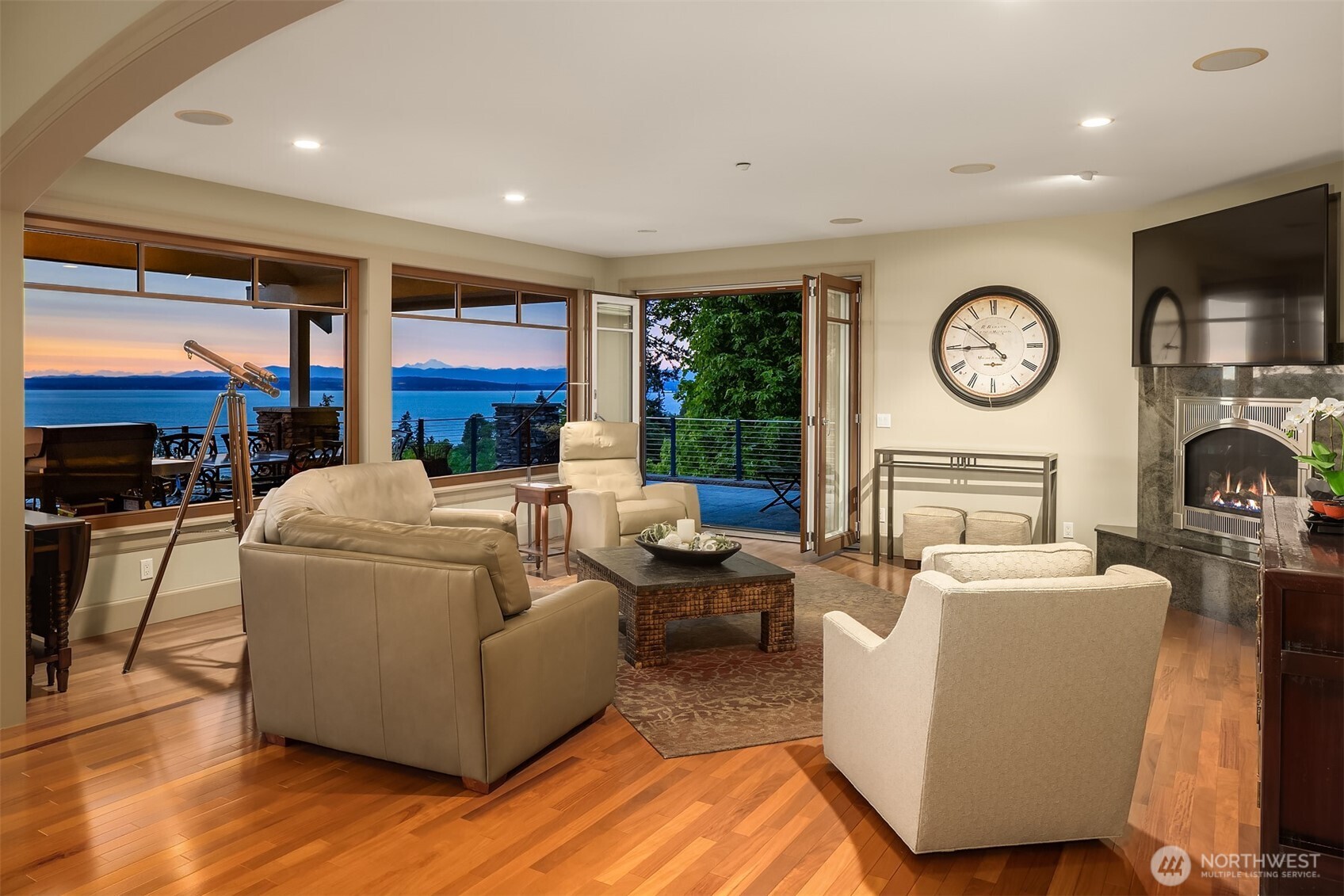 1443 Scurlock Lane , Mukilteo, WA 98275-1734