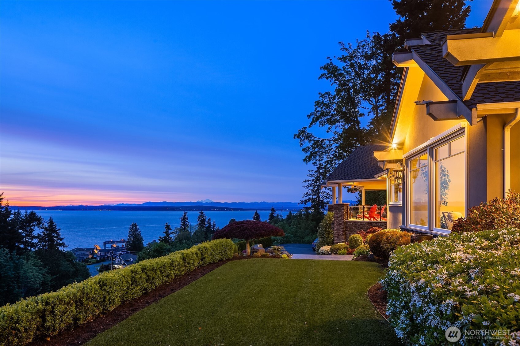 1443 Scurlock Lane , Mukilteo, WA 98275-1734