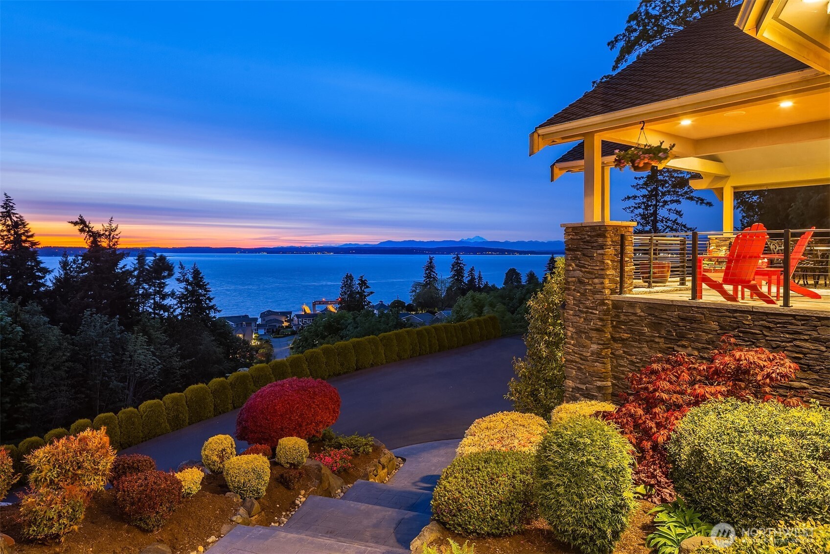 1443 Scurlock Lane , Mukilteo, WA 98275-1734