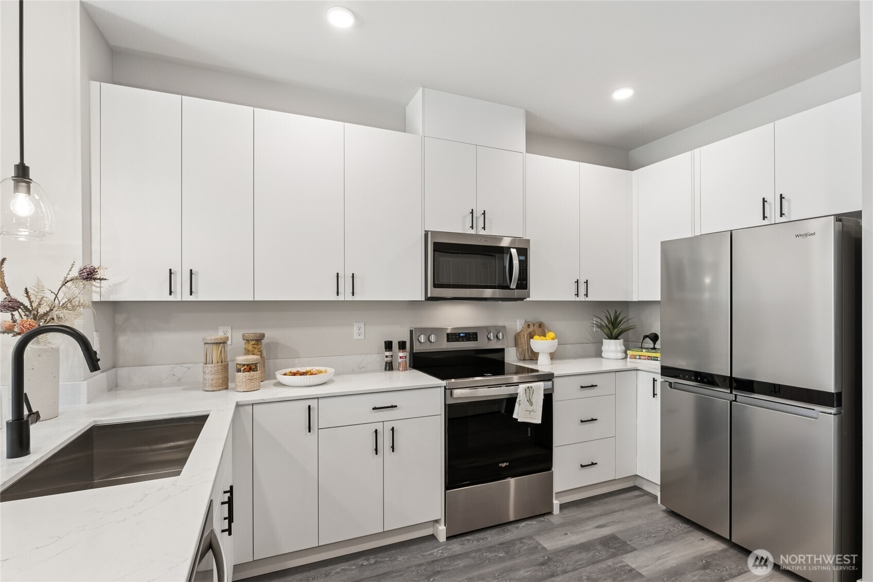 16111 36TH Avenue W #D3, Lynnwood, WA 98087