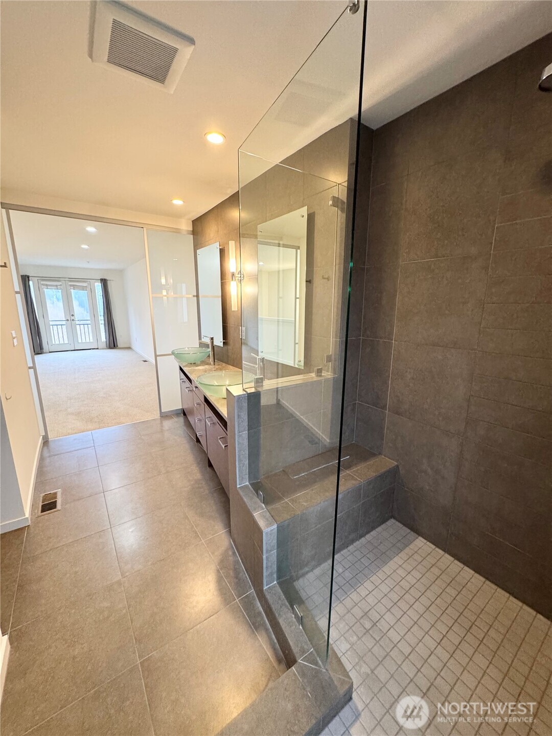 1200 Bellevue Way NE #104, Bellevue, WA 98004