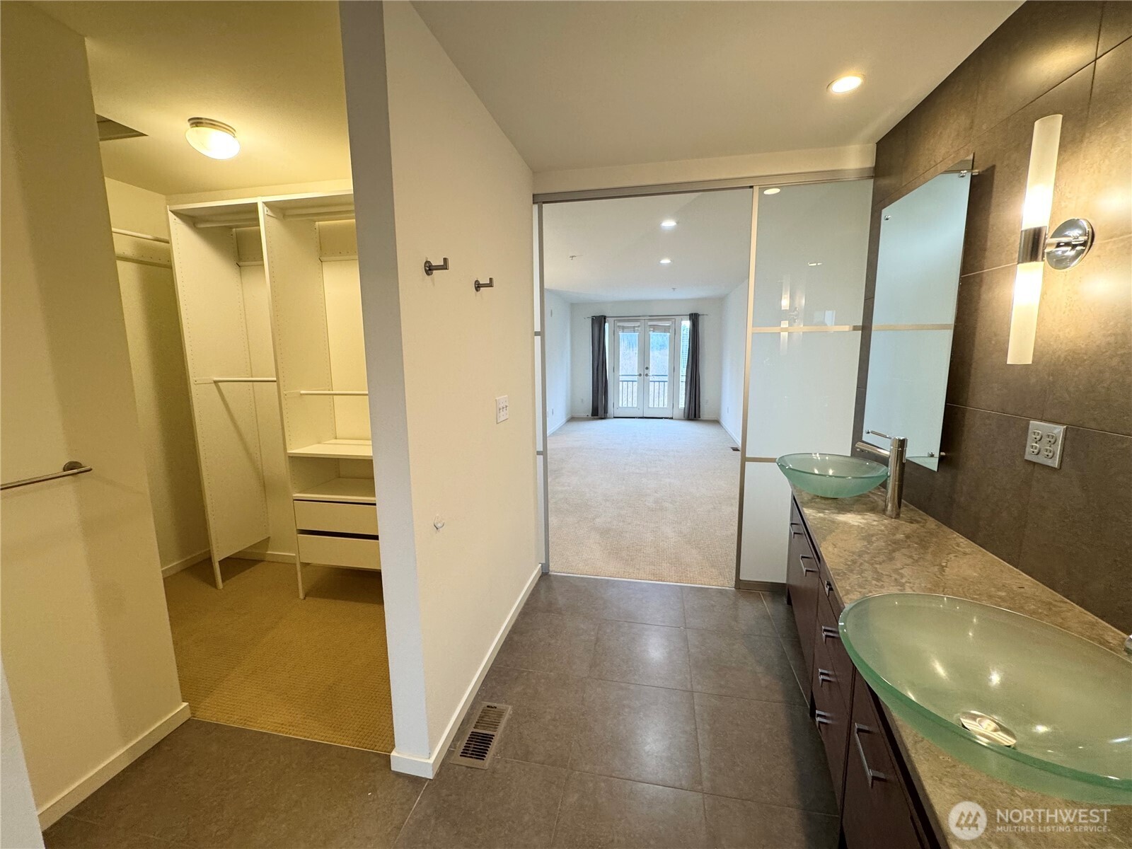 1200 Bellevue Way NE #104, Bellevue, WA 98004