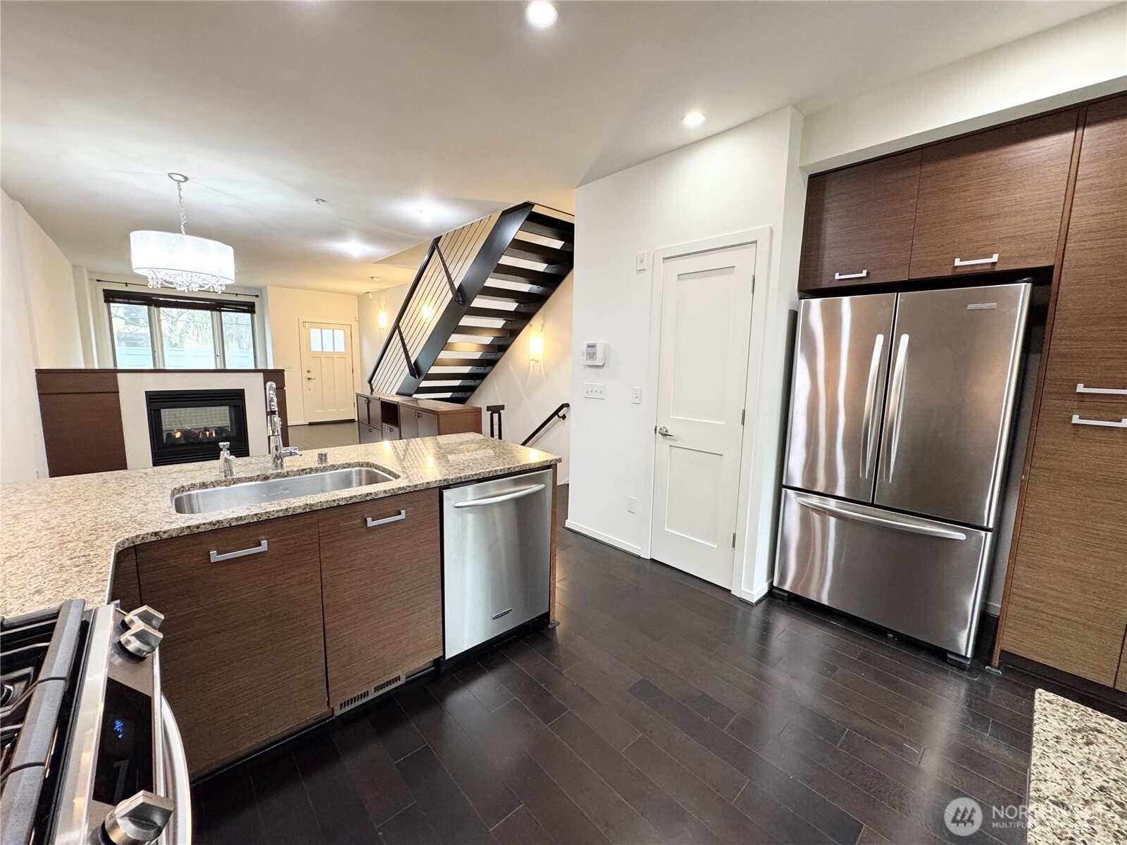 1200 Bellevue Way NE #104, Bellevue, WA 98004