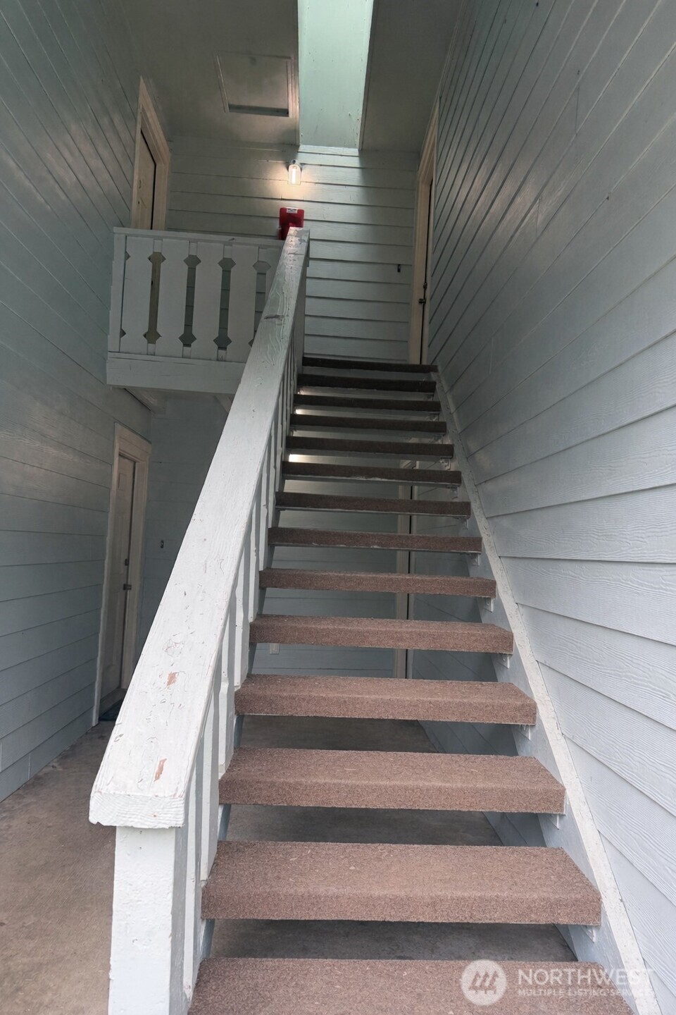 555 Sunset Avenue NE, Ocean Shores, WA 98569