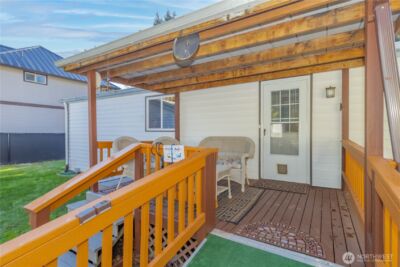 30961 E Lake Morton Drive SE, Kent, WA 98042 - Photo 14