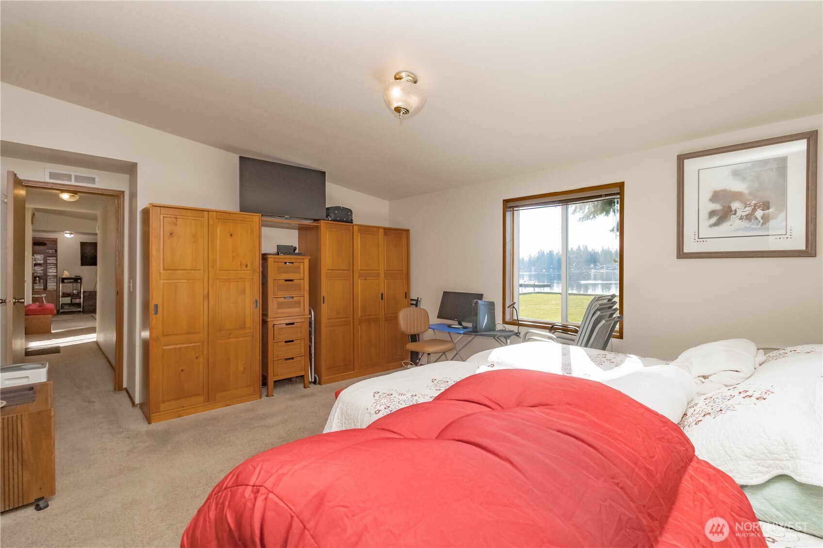 30961 E Lake Morton Drive SE, Kent, WA 98042