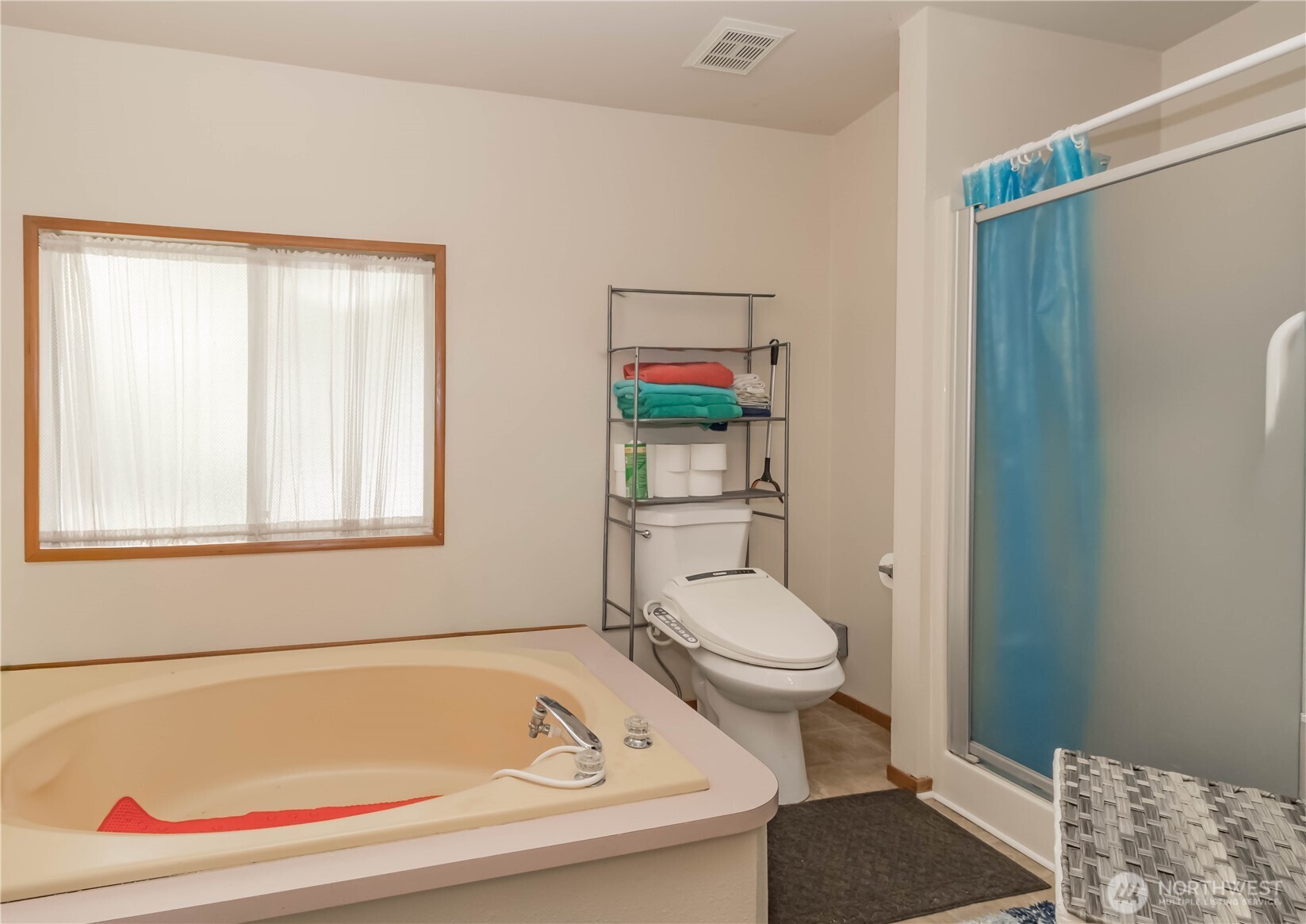 30961 E Lake Morton Drive SE, Kent, WA 98042