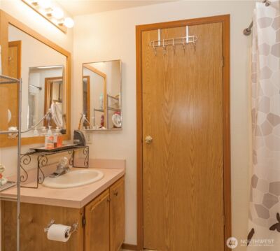 30961 E Lake Morton Drive SE, Kent, WA 98042 - Photo 25