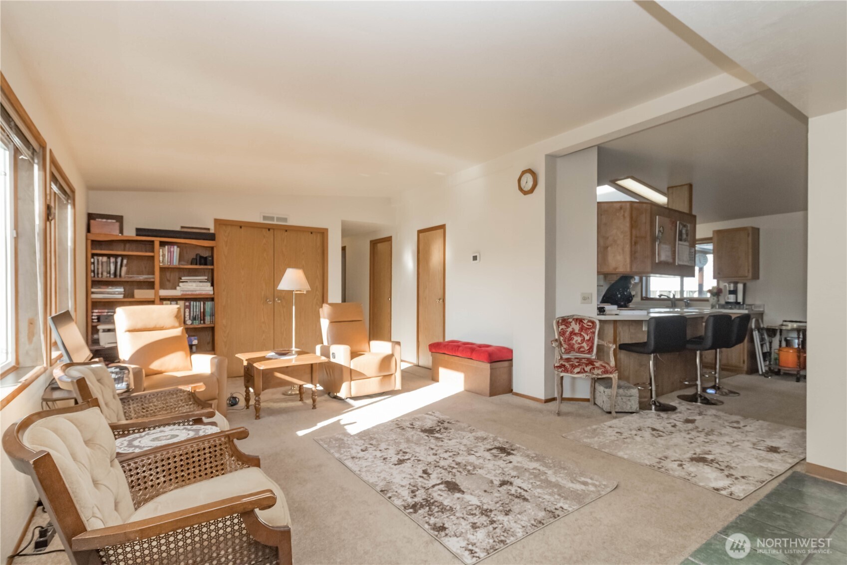 30961 E Lake Morton Drive SE, Kent, WA 98042