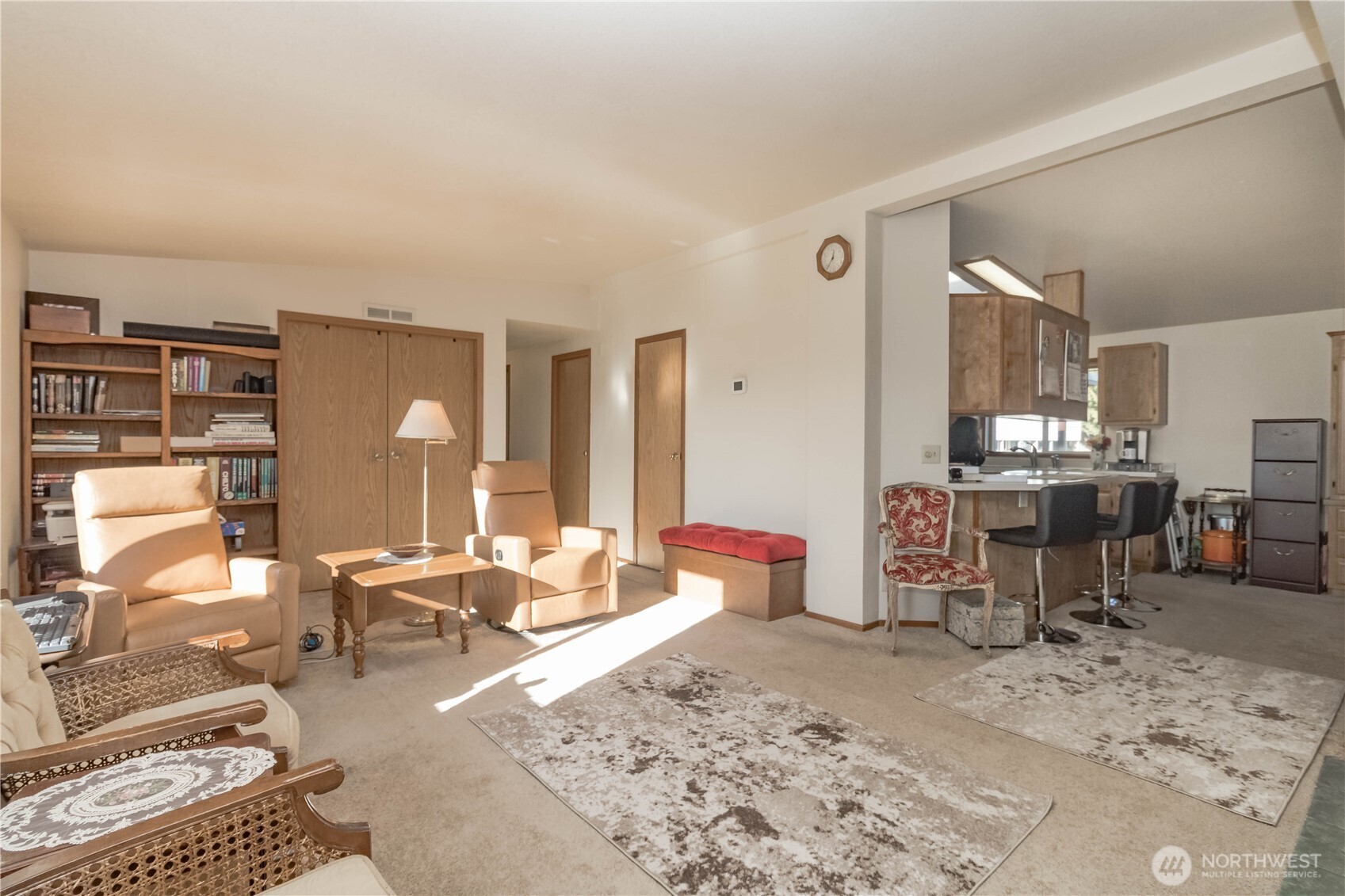 30961 E Lake Morton Drive SE, Kent, WA 98042