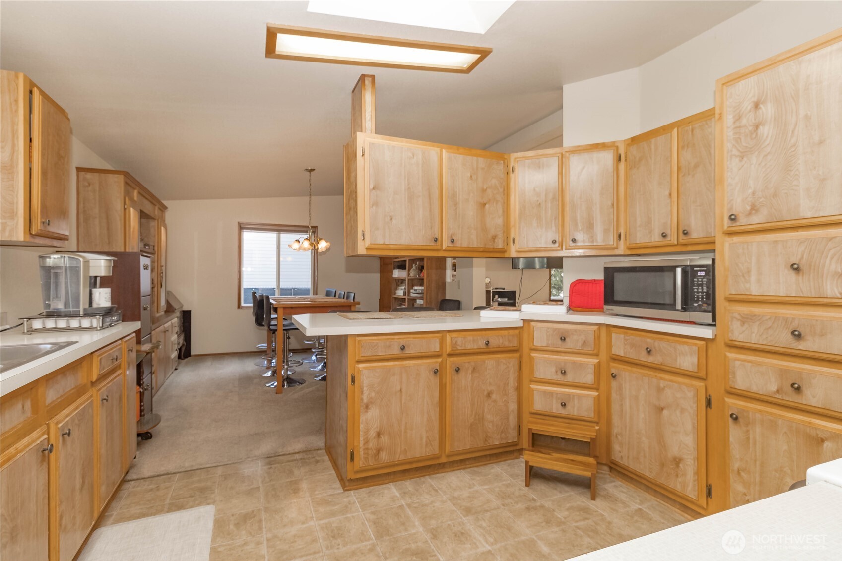 30961 E Lake Morton Drive SE, Kent, WA 98042