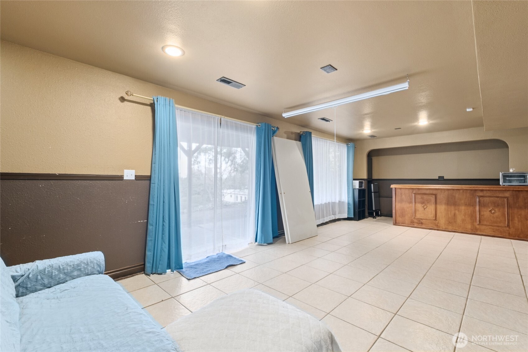 2826 S Meridian , Puyallup, WA 98373