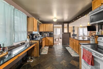 2826 S Meridian , Puyallup, WA 98373 - Photo 5