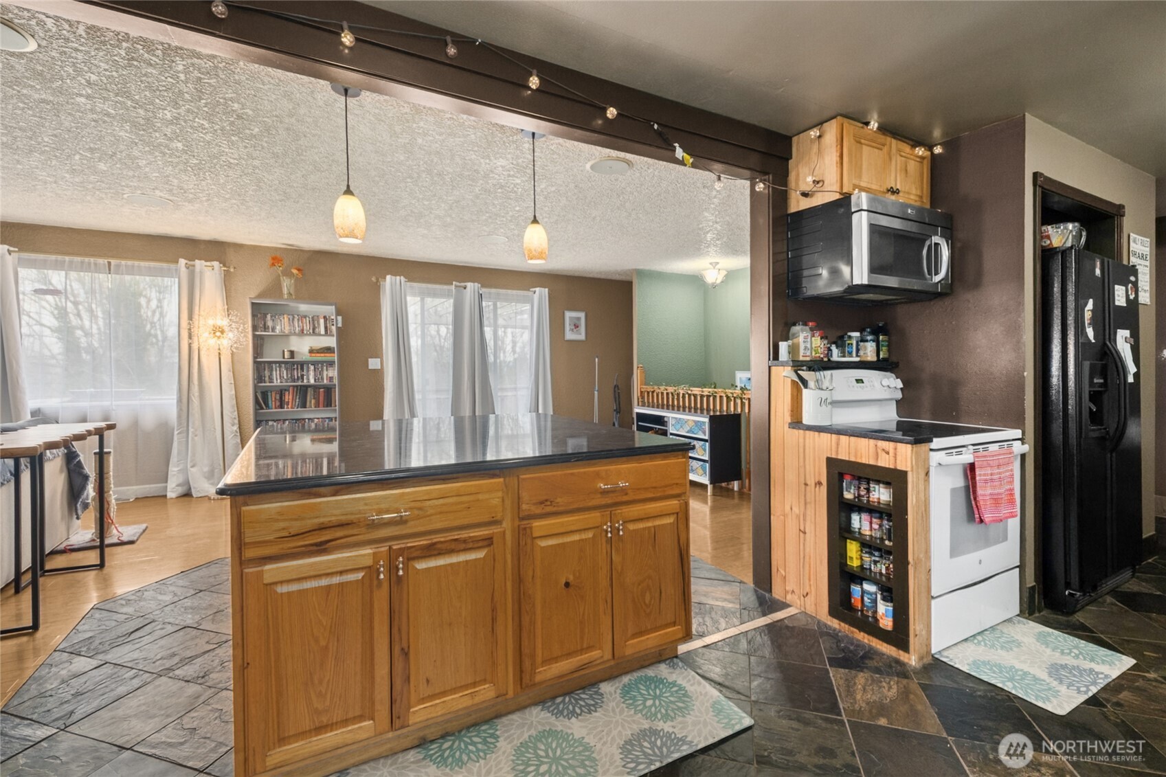 2826 S Meridian , Puyallup, WA 98373