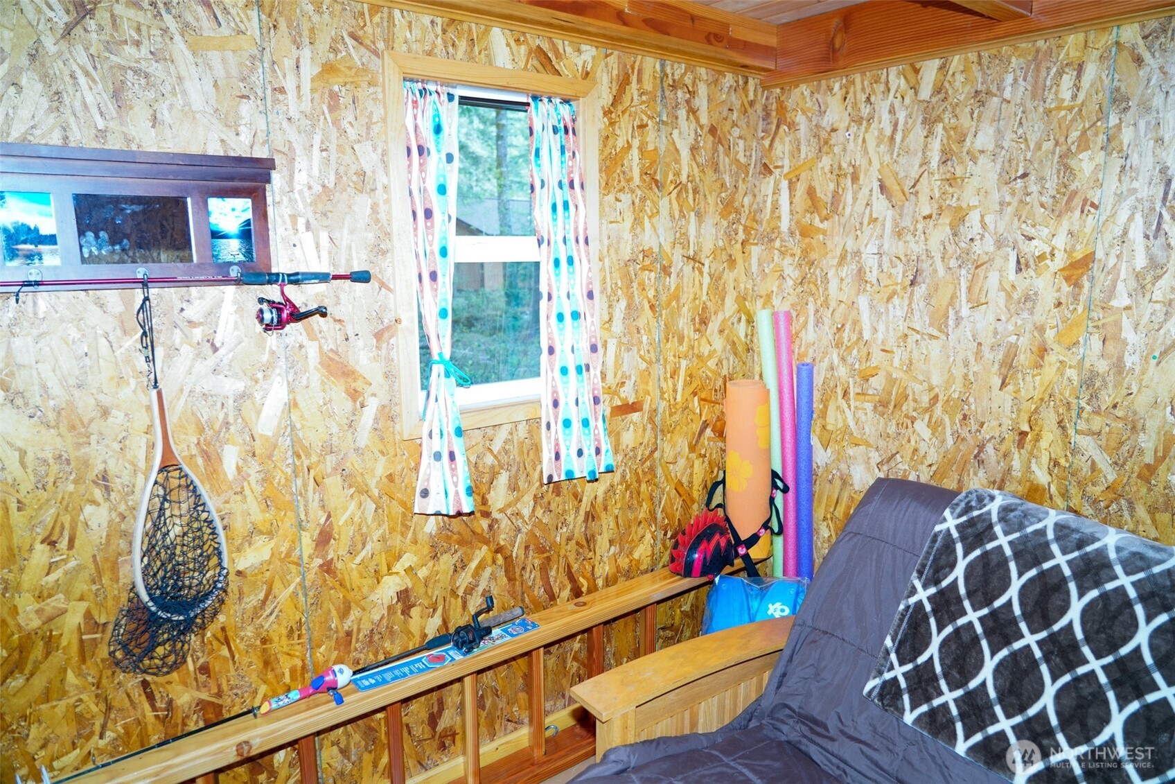 531 N Kokanee Ridge Drive , Hoodsport, WA 98548