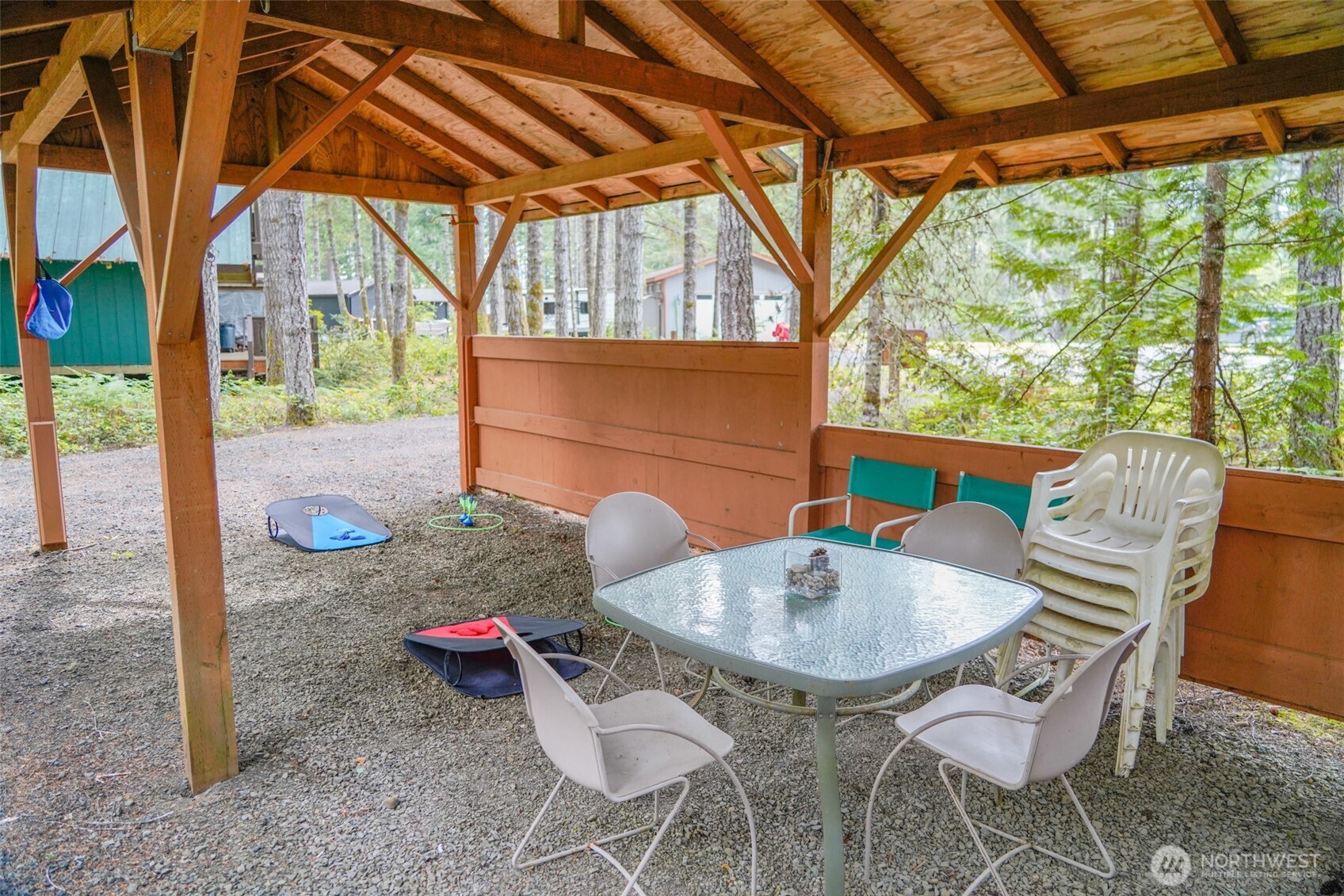 531 N Kokanee Ridge Drive , Hoodsport, WA 98548