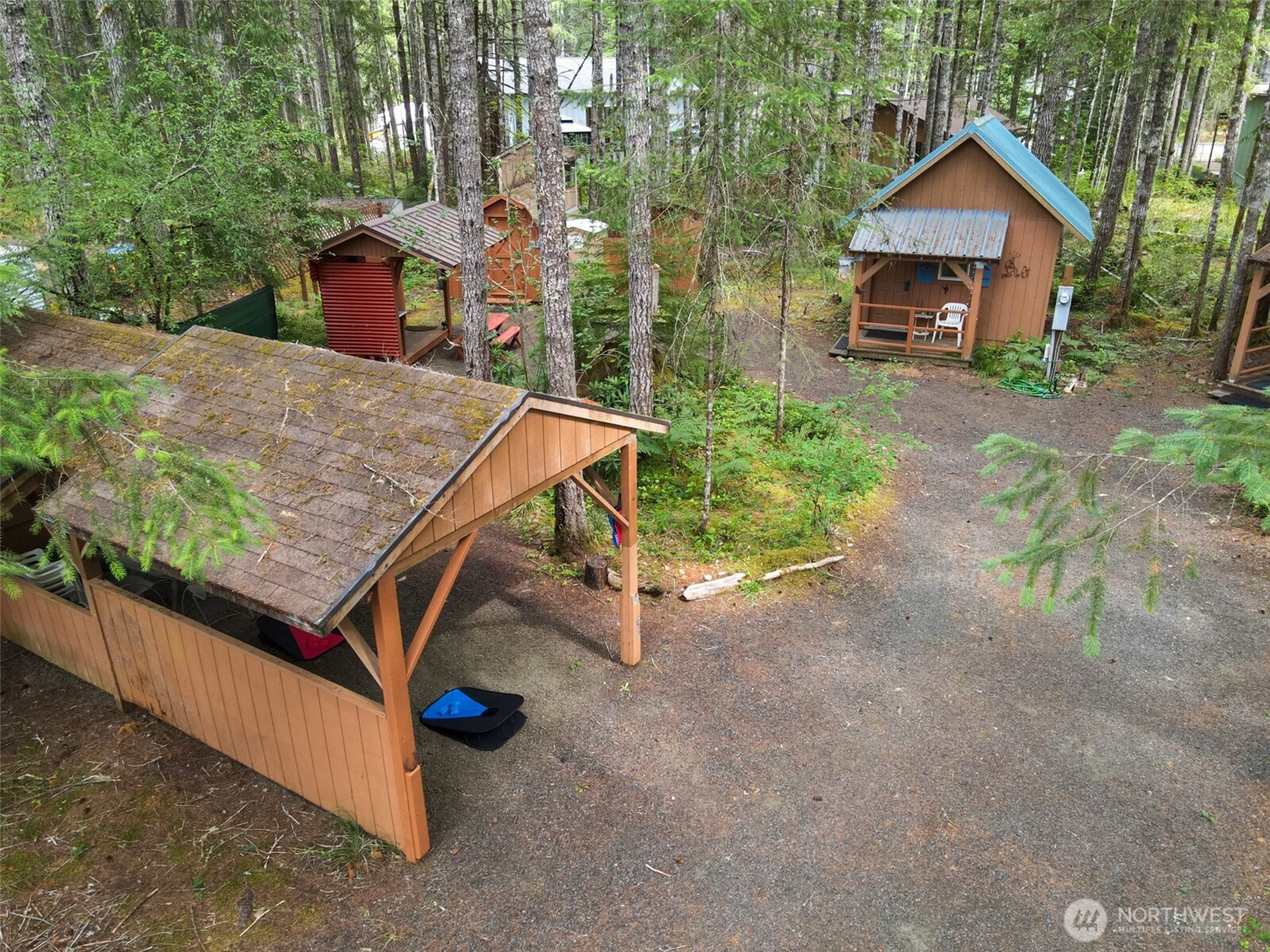 531 N Kokanee Ridge Drive , Hoodsport, WA 98548