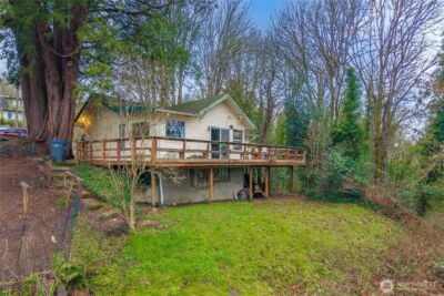 511 Division Street , Port Orchard, WA 98366