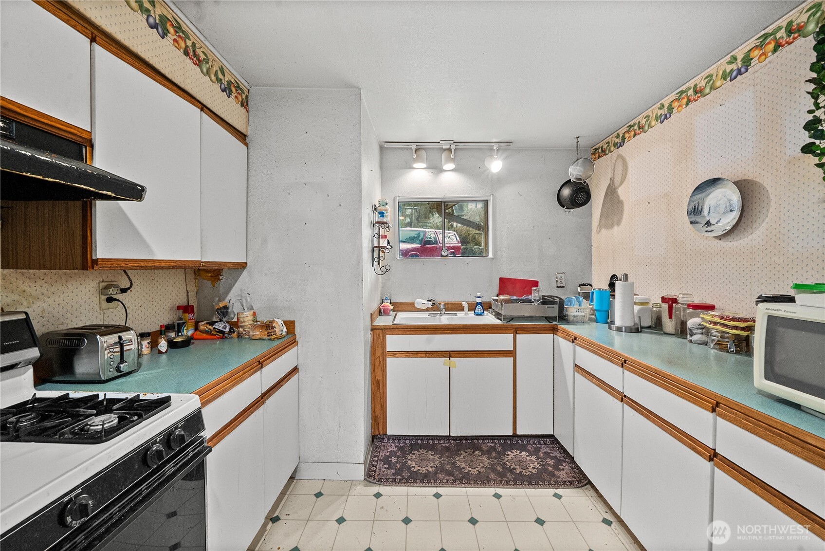 511 Division Street , Port Orchard, WA 98366