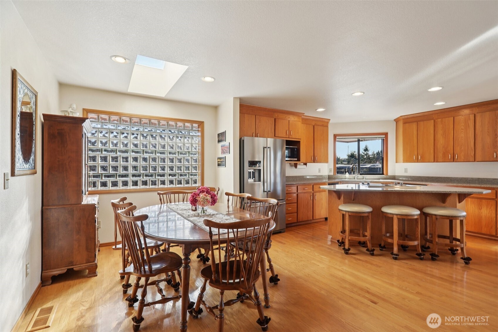 2910 13th Street SW, Puyallup, WA 98373