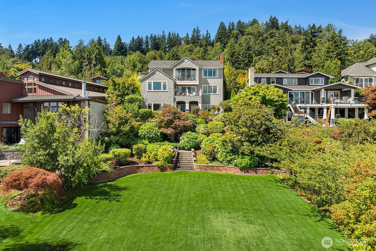 8260 Avalon Drive , Mercer Island, WA 98040