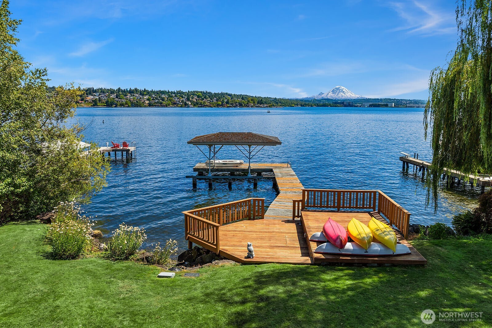 8260 Avalon Drive , Mercer Island, WA 98040