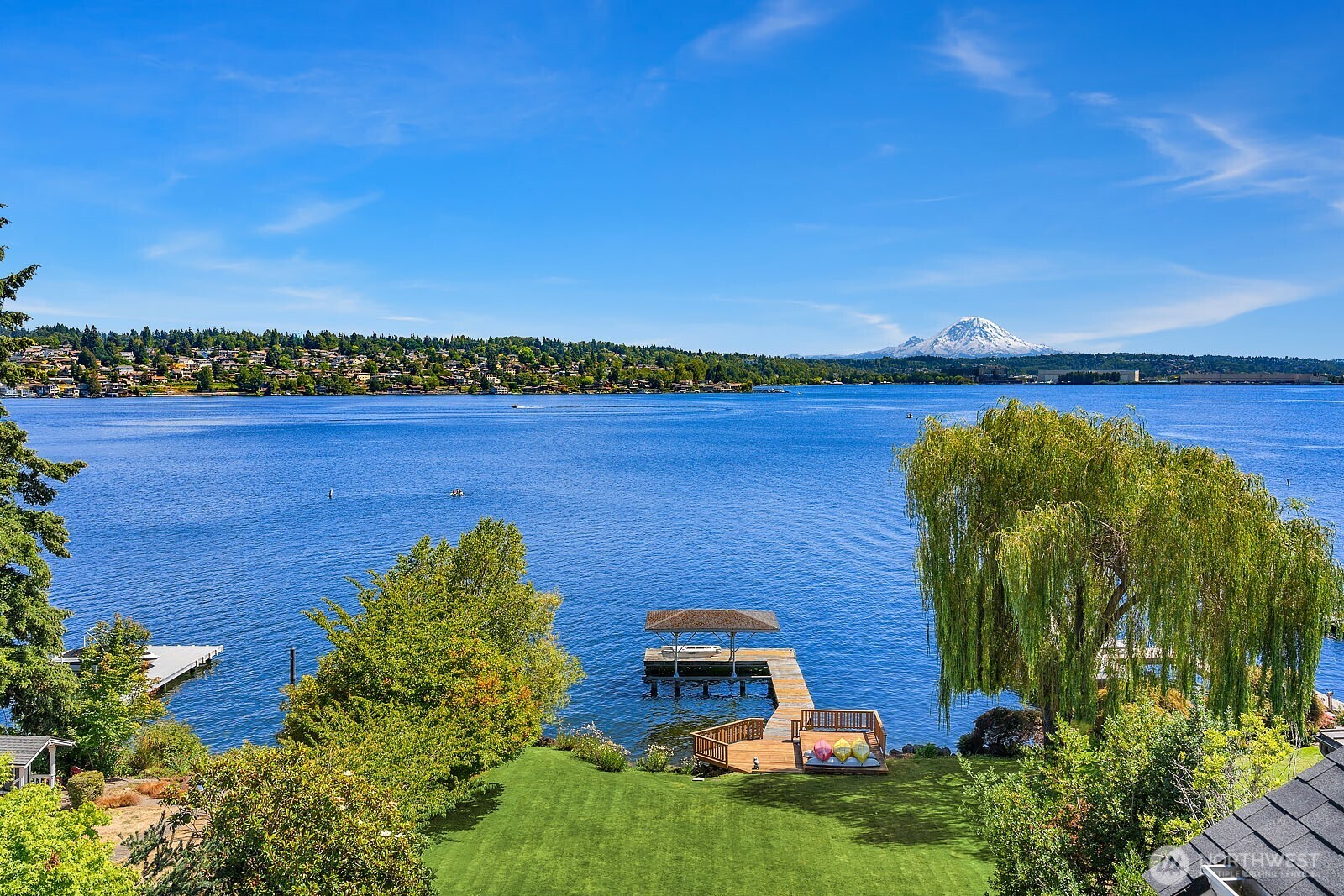 8260 Avalon Drive , Mercer Island, WA 98040