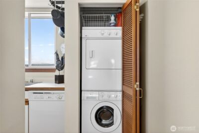 2350 10th Avenue E #201, Seattle, WA 98102 - Photo 15