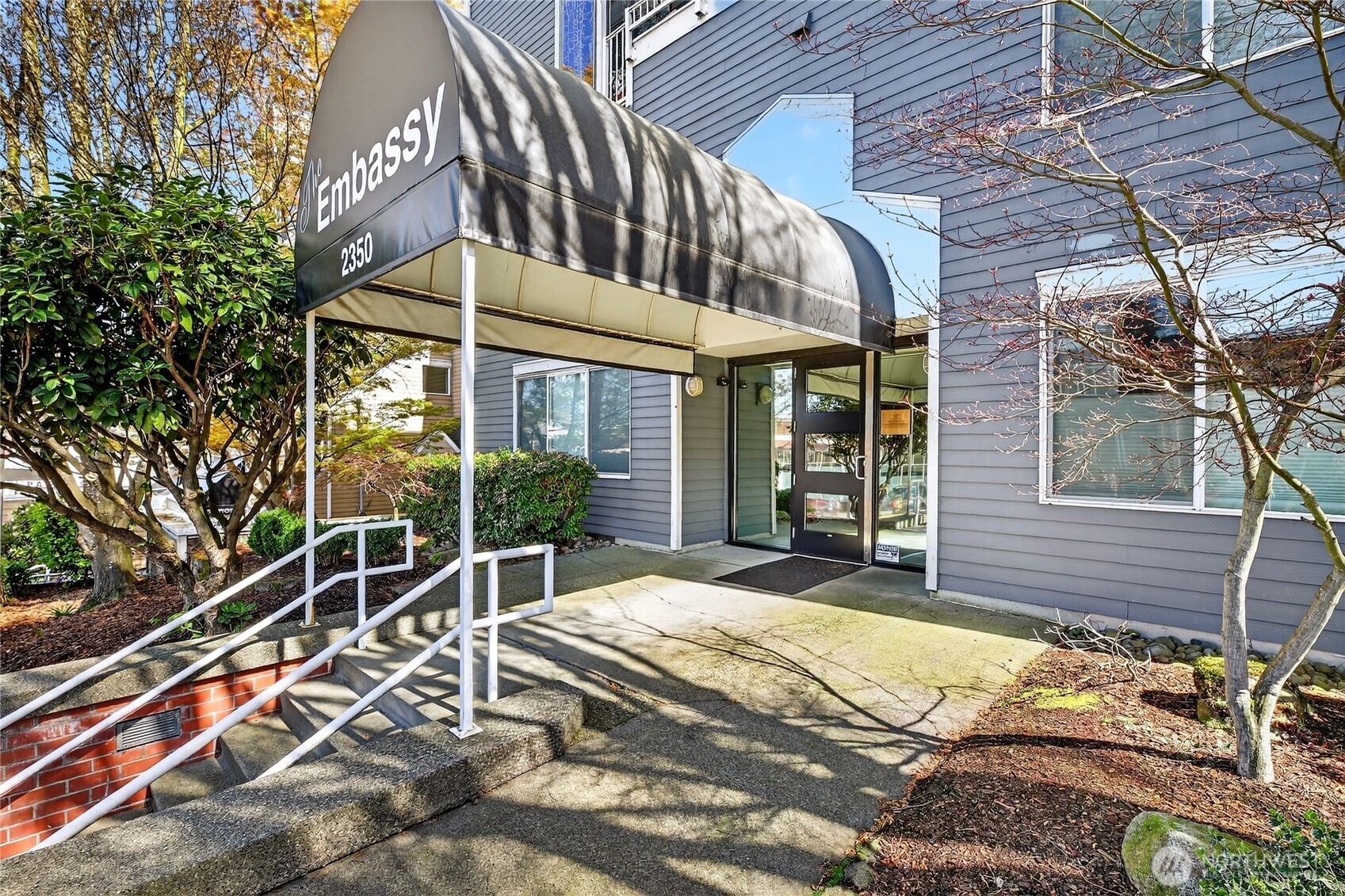 2350 10th Avenue E #201, Seattle, WA 98102