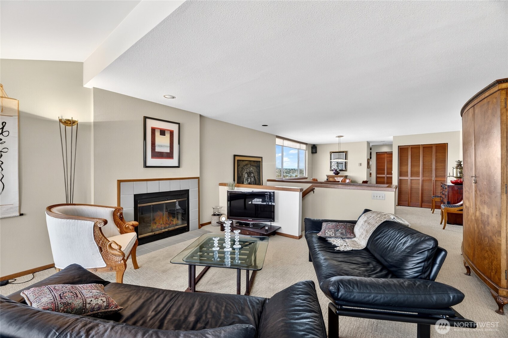 2350 10th Avenue E #201, Seattle, WA 98102