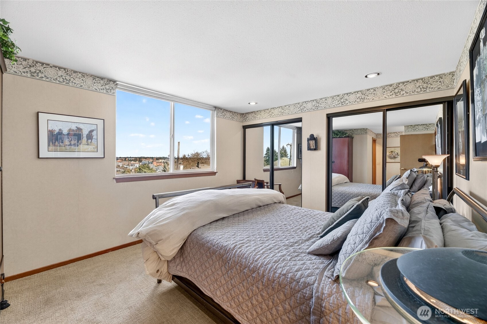 2350 10th Avenue E #201, Seattle, WA 98102