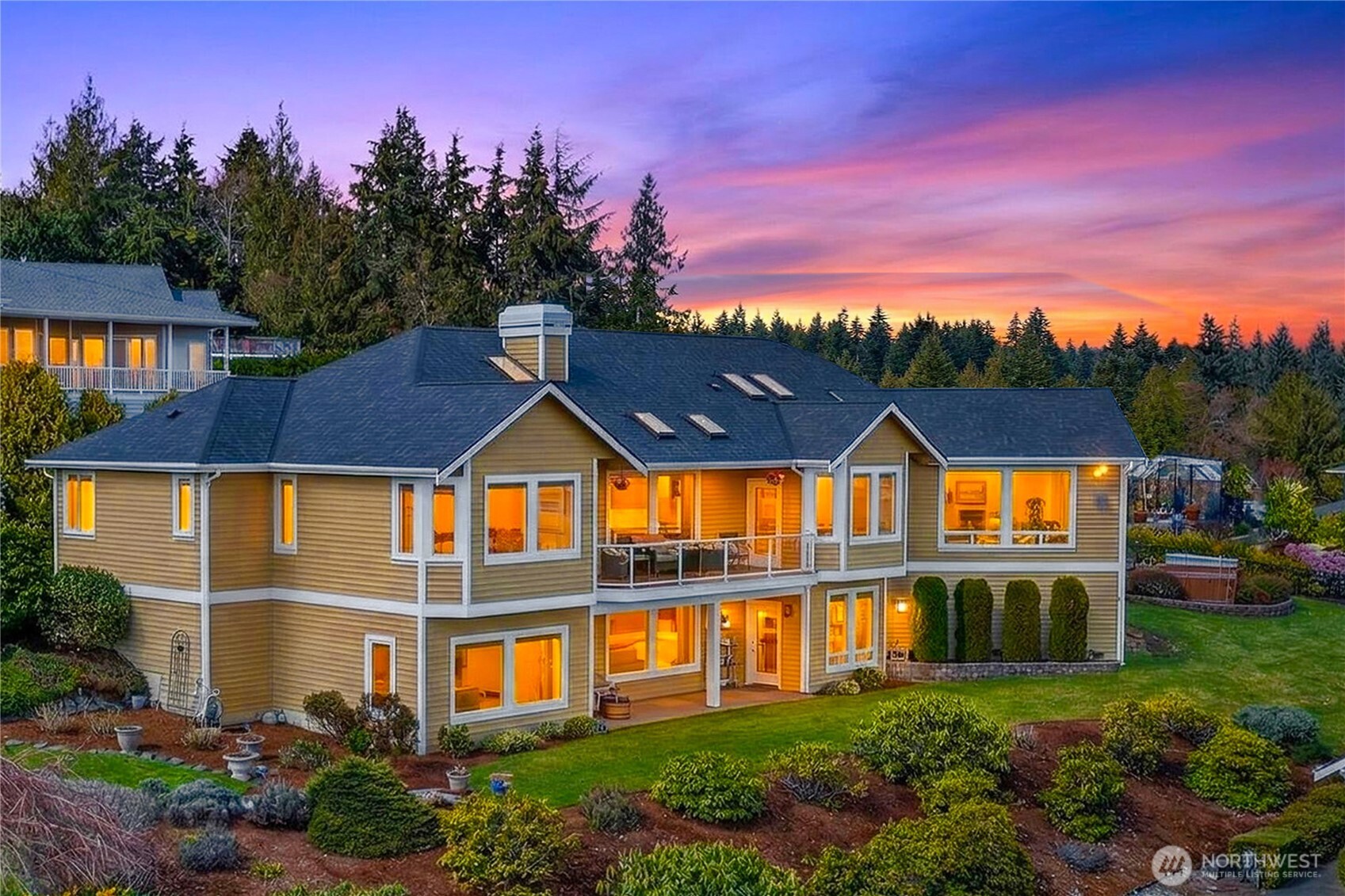 4621 Tanner View Drive , Clinton, WA 98236