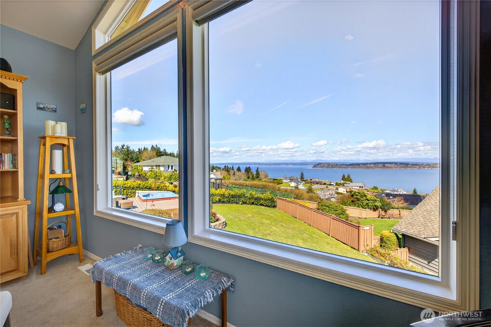 4621 Tanner View Drive , Clinton, WA 98236