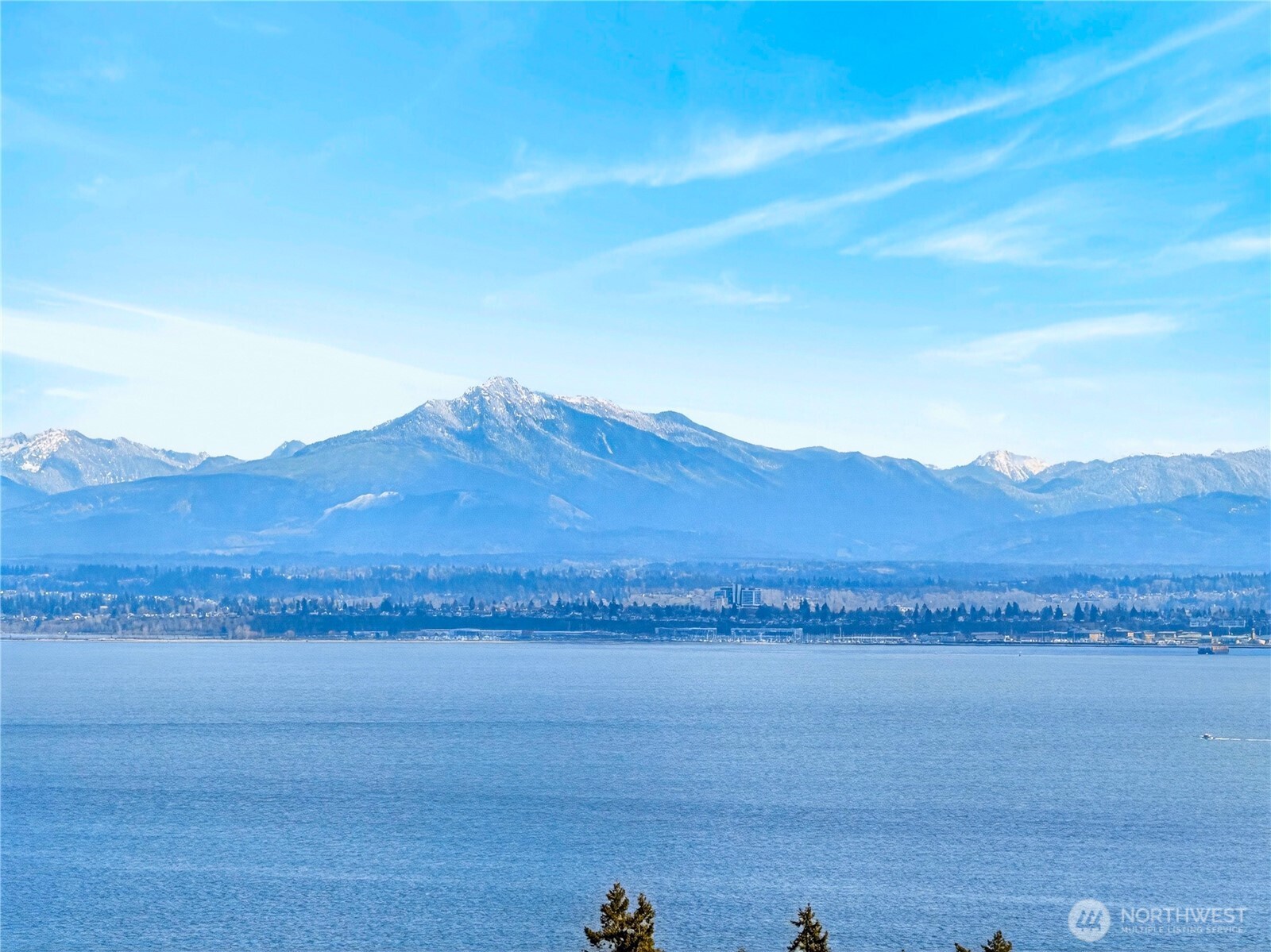 4621 Tanner View Drive , Clinton, WA 98236