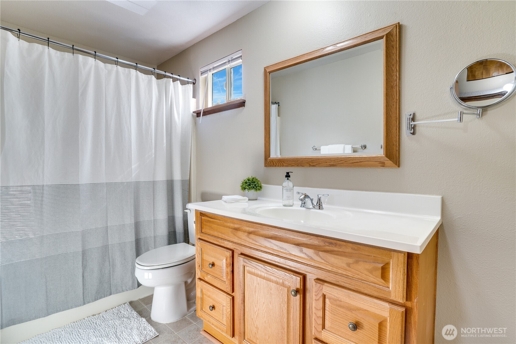 3023 Bridgeport Way W #B, University Place, WA 98466