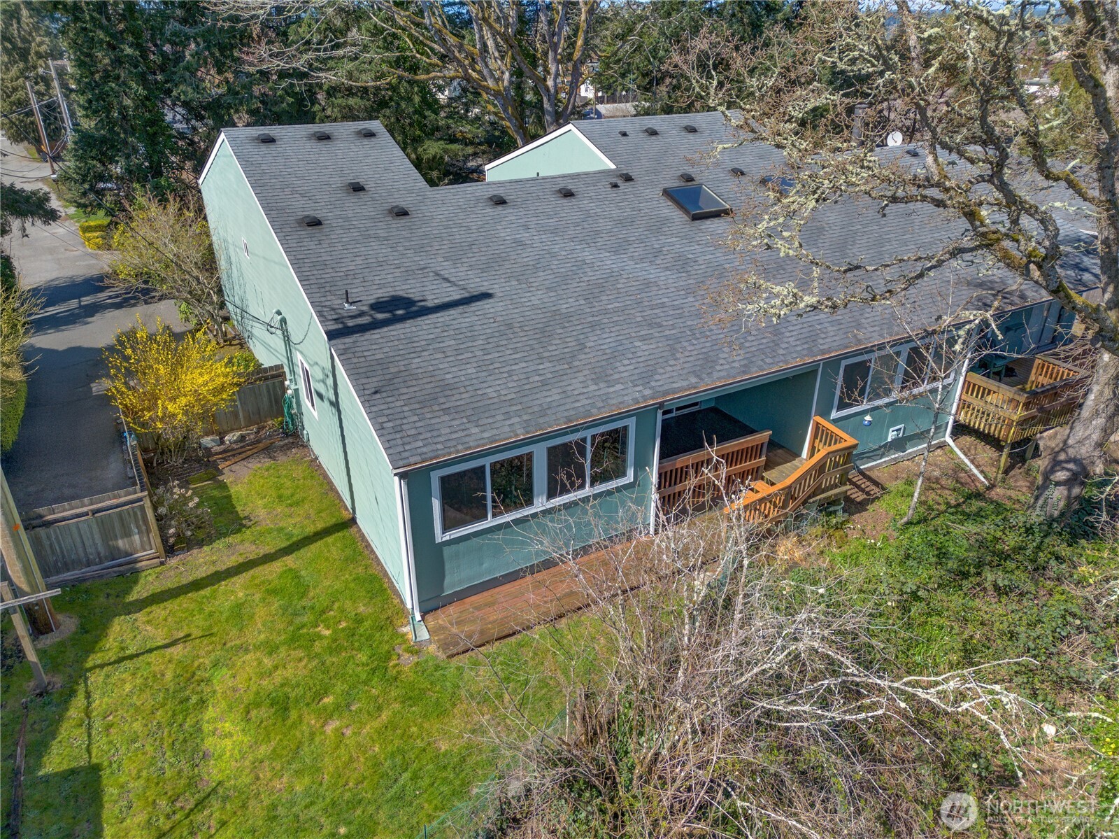 3023 Bridgeport Way W #B, University Place, WA 98466