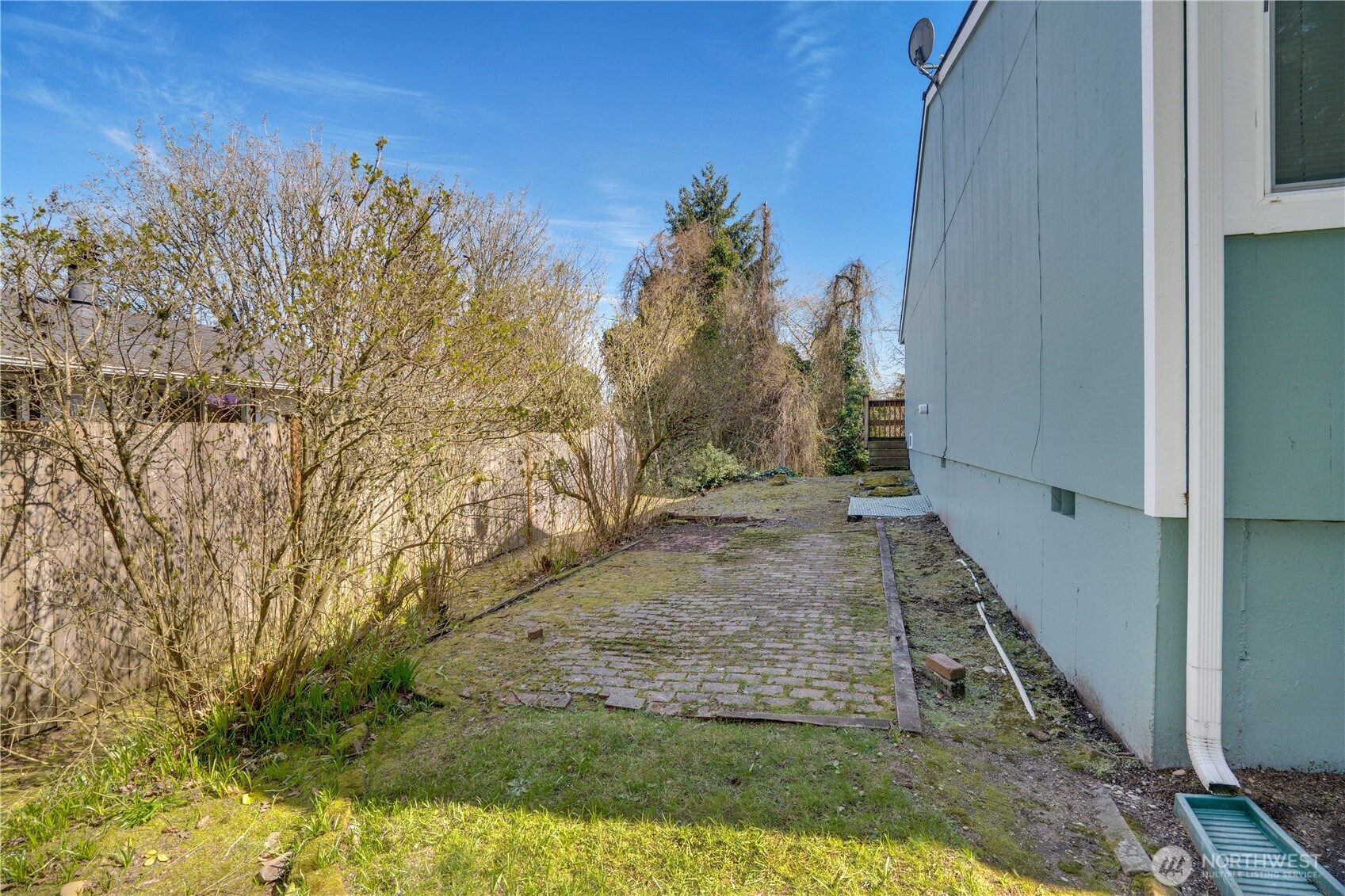 3023 Bridgeport Way W #B, University Place, WA 98466