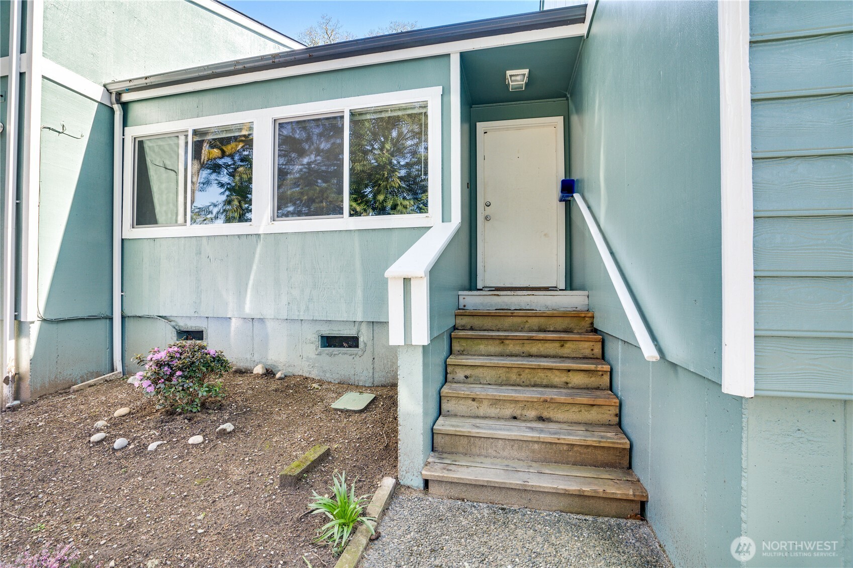 3023 Bridgeport Way W #B, University Place, WA 98466