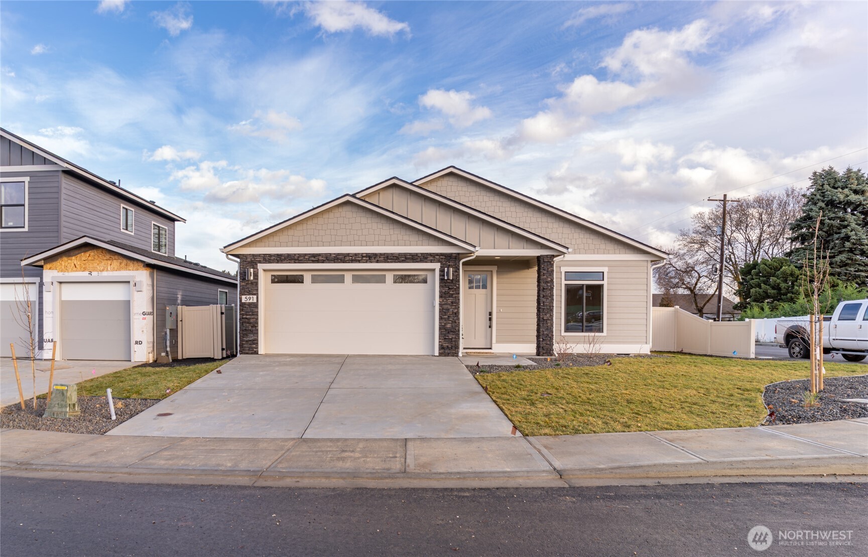 544 S Oasis Loop #Lot 21, East Wenatchee, WA 98802