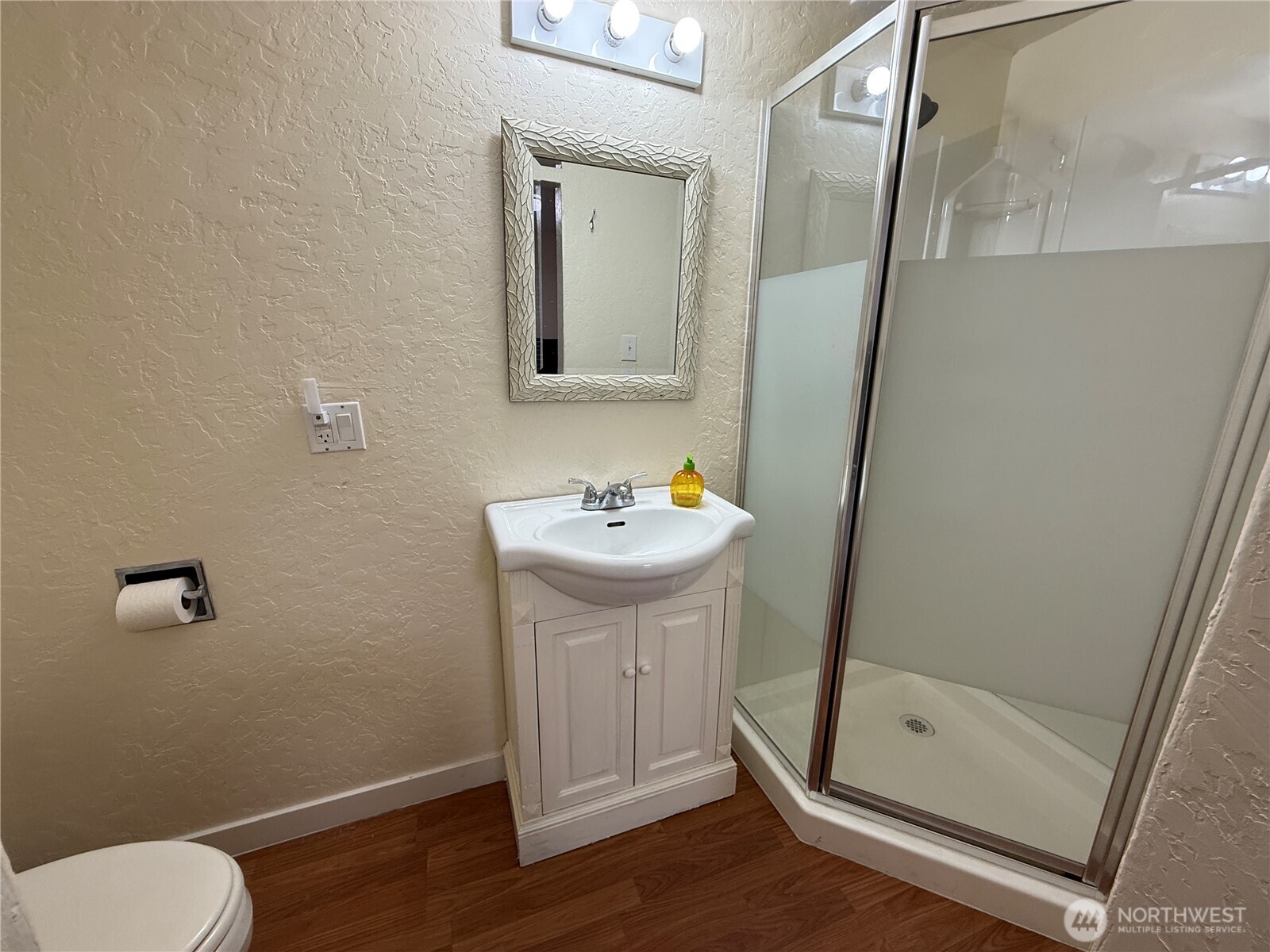 919 Pacific Avenue , Bremerton, WA 98337