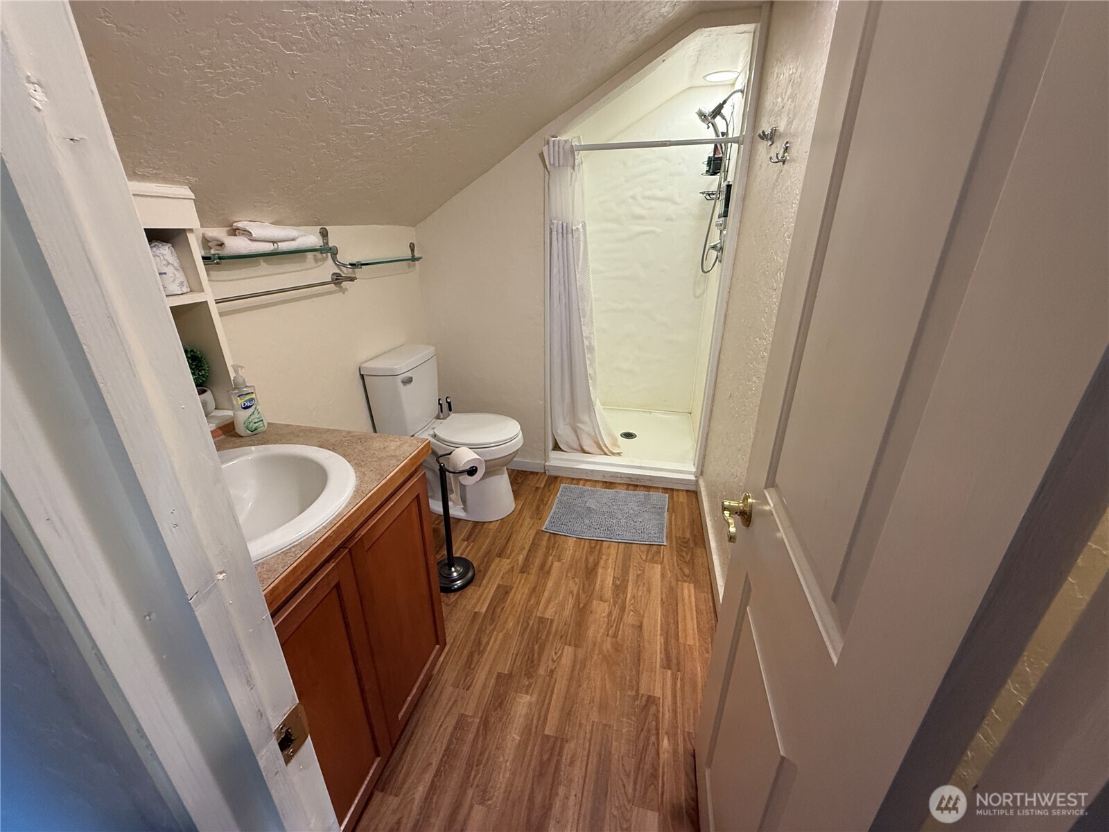 919 Pacific Avenue , Bremerton, WA 98337