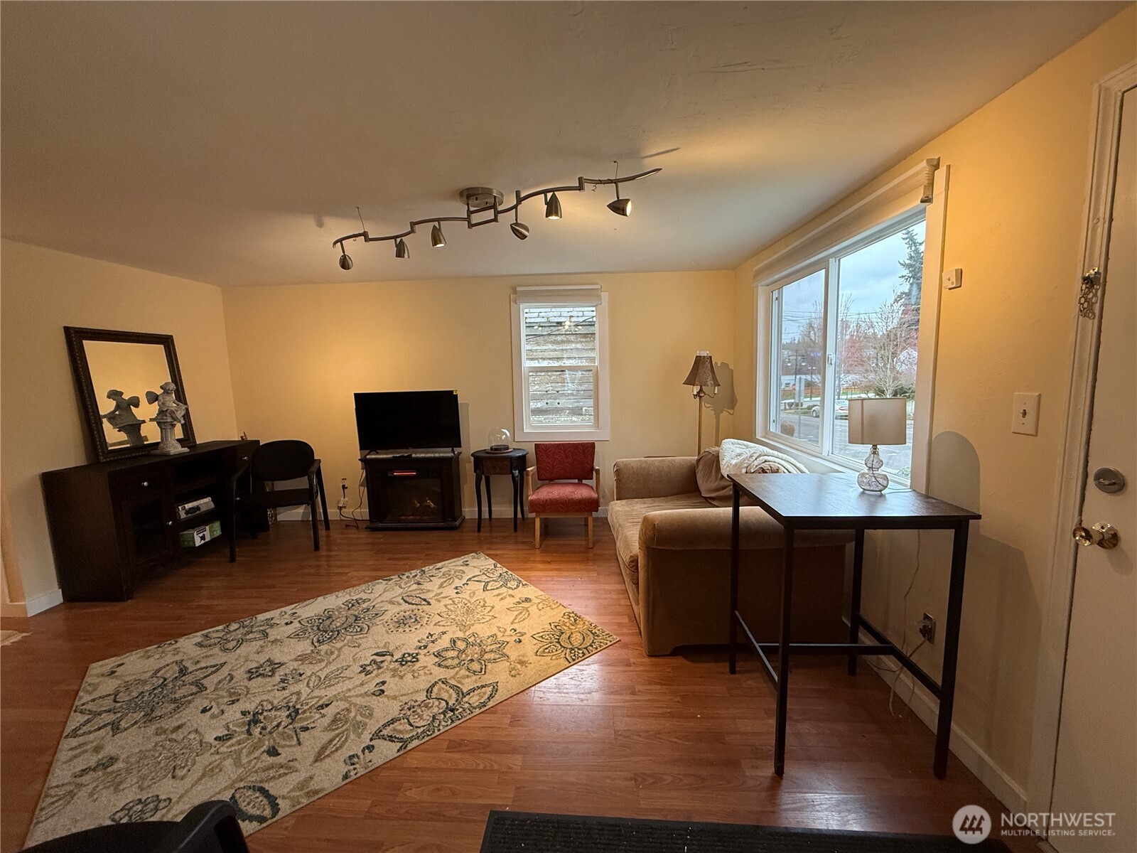 919 Pacific Avenue , Bremerton, WA 98337