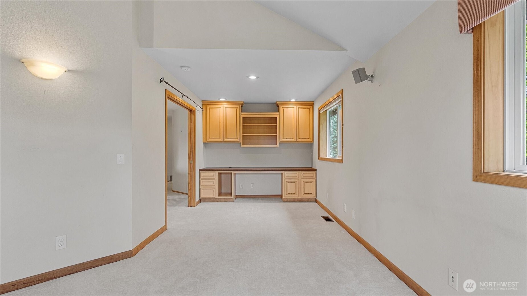 24609 SE 45th Way , Issaquah, WA 98029